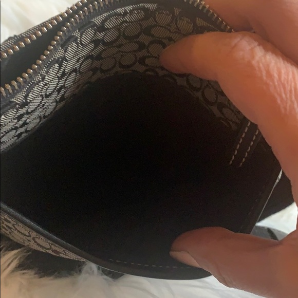 Coach Crossbody - Picture 8 of 9